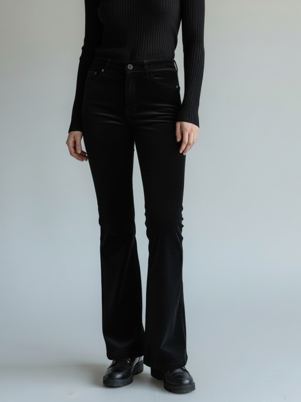 Maje Velvet Black Corduroy Flared Mid-Rise Pants Size 38 /M Fall Y2K Goth